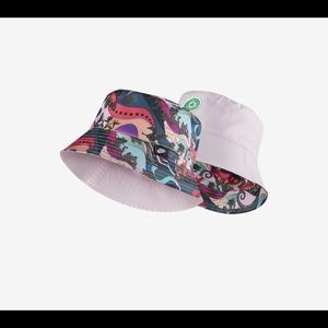 Nike Women's Reversible Bucket Hat